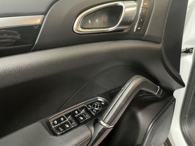 PORSCHE  Cayenne 凱安  第3張相片
