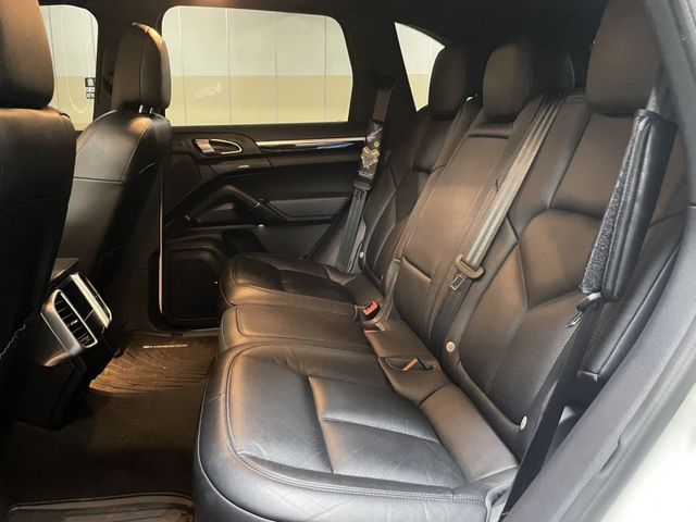 PORSCHE  Cayenne 凱安  第5張相片