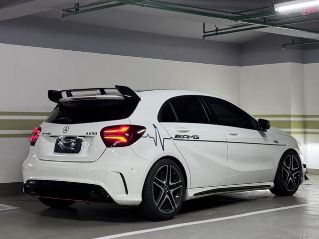 Mercedes-Benz/賓士   A-CLASS  A250  第2張相片