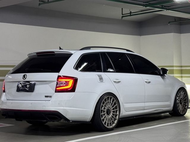 Skoda  Octaiva  第2張相片