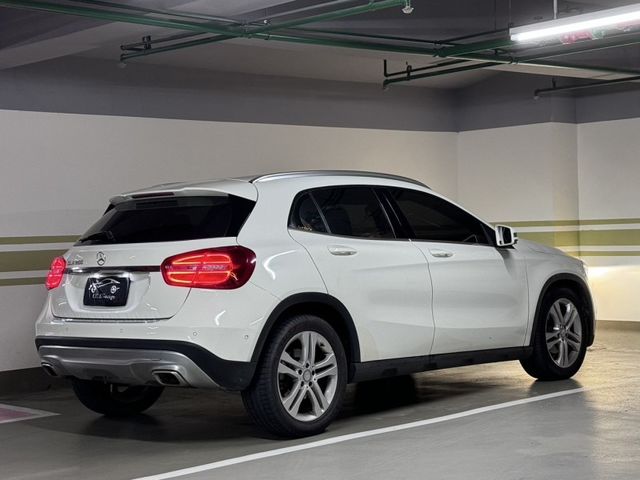 Mercedes-Benz/賓士   GLA-CLASS  GLA200  第2張相片