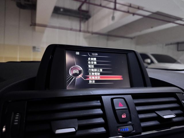 BMW/ 寶馬  2 SERIES  220i  第5張相片