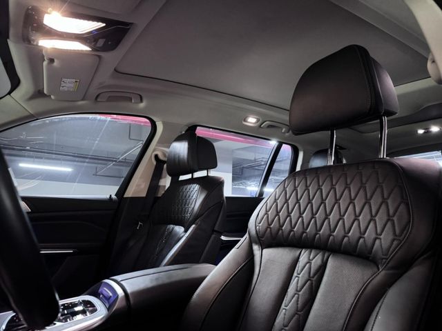 BMW/ 寶馬  7 SERIES  740i  第4張相片