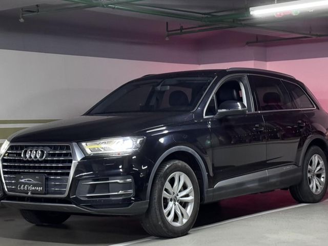 Audi  Q7  第1張相片