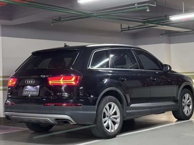 Audi  Q7  第2張相片