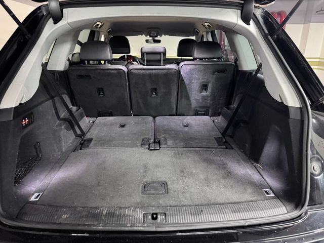 Audi  Q7  第6張相片