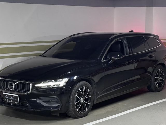 Volvo  V60 2020 V60 B4 旅  第1張相片