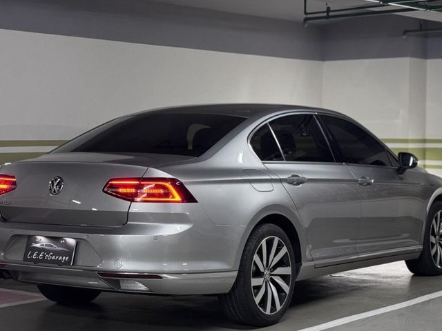 Volkswagen 福斯  Passat  第2張相片