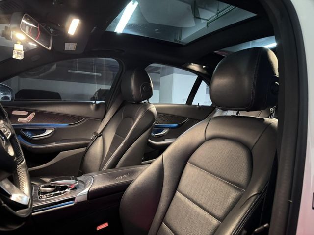 Mercedes-Benz/賓士   C-CLASS  C300  第4張相片