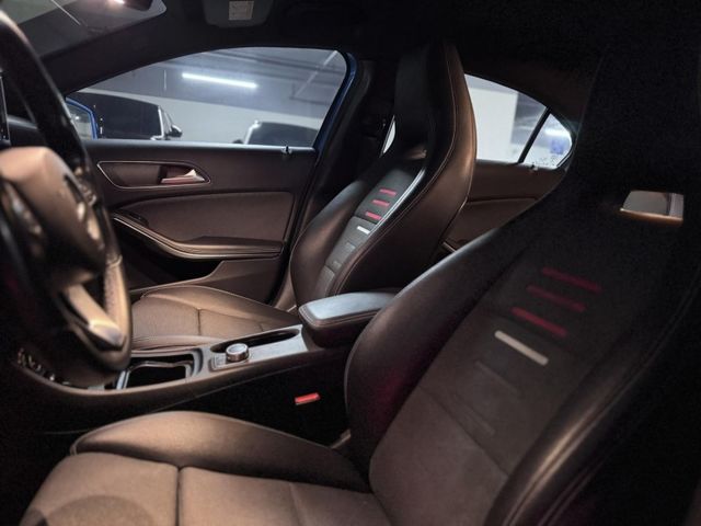 Mercedes-Benz/賓士   A-CLASS  A180  第4張相片