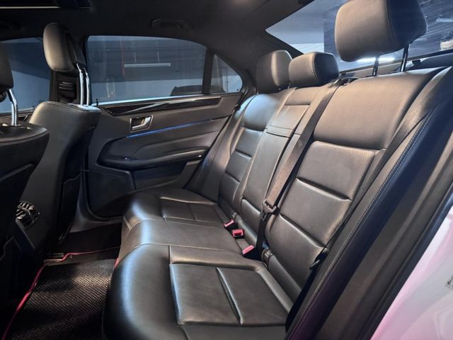 Mercedes-Benz/賓士   E-CLASS  E350  第5張相片