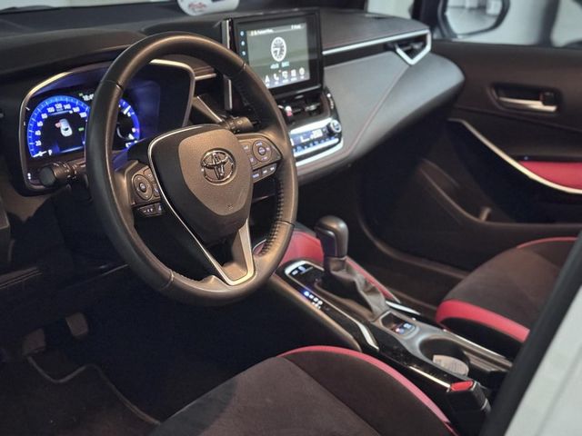 Toyota  Auris  第3張相片