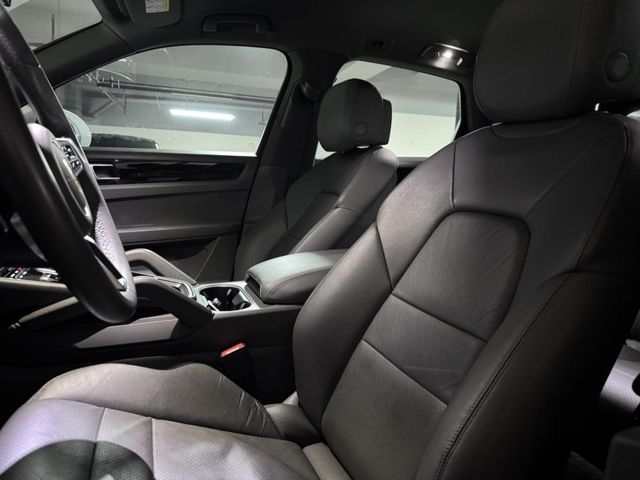 PORSCHE  Cayenne 凱安  第4張相片