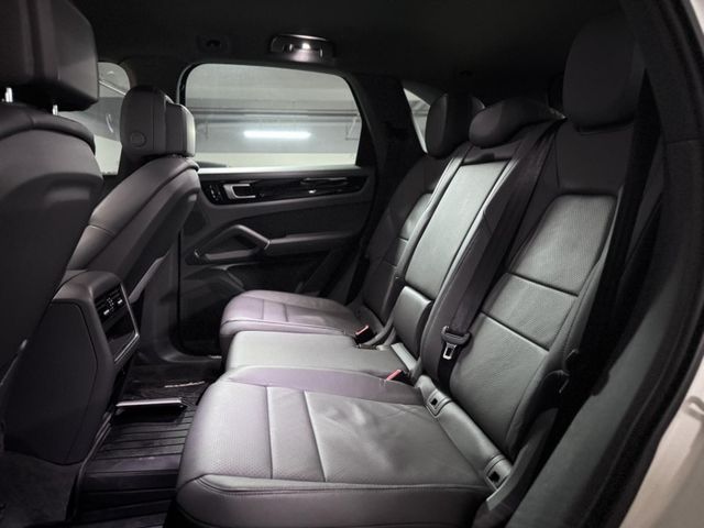 PORSCHE  Cayenne 凱安  第5張相片