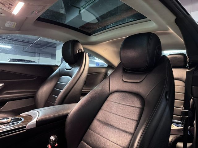 Mercedes-Benz/賓士   C-CLASS  C300  第2張相片
