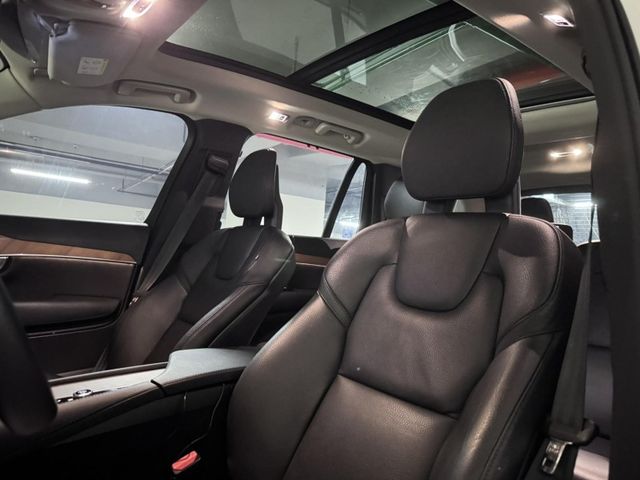 Volvo  XC90  第4張相片