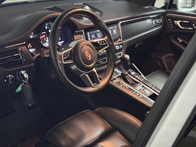 PORSCHE  Macan  第3張相片