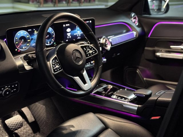 Mercedes-Benz/賓士   GLB-CLASS  GLB200  第4張相片