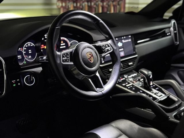 PORSCHE  Cayenne 凱安  第3張相片