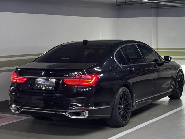 BMW/ 寶馬  7 SERIES  740Li  第2張相片