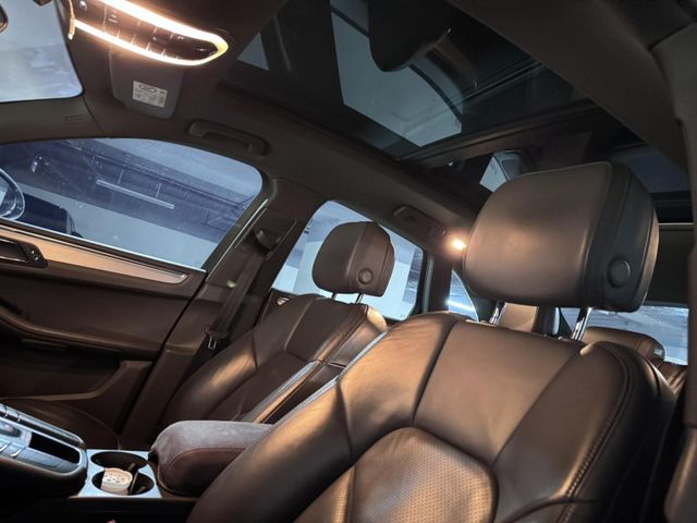 PORSCHE  Macan  第2張相片