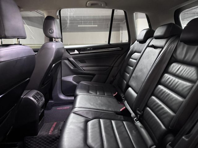 Volkswagen 福斯  Golf  第5張相片