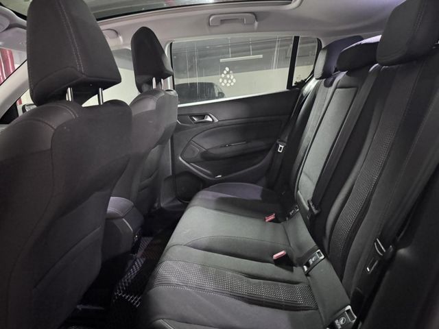 Peugeot 寶獅  308  第5張相片