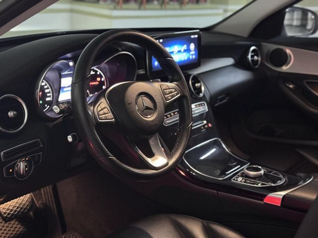 Mercedes-Benz/賓士   C-CLASS  C200d  第2張相片