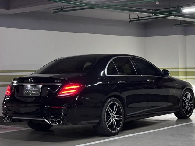 Mercedes-Benz/賓士   E-CLASS  E300  第2張相片