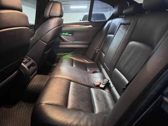 BMW/ 寶馬  5 SERIES  535i M Sport  第5張相片