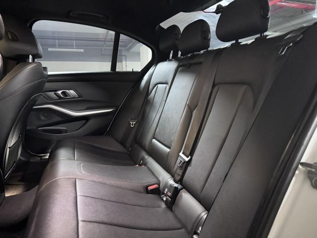 BMW/ 寶馬  3 SERIES  330i M Sport  第5張相片