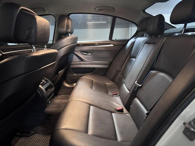 BMW/ 寶馬  5 SERIES  520d  第5張相片