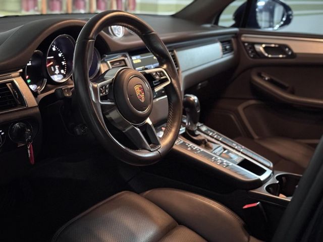 PORSCHE  Macan  第2張相片