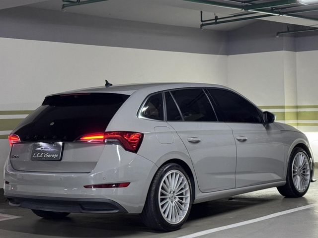 Skoda  Rapid  第3張相片