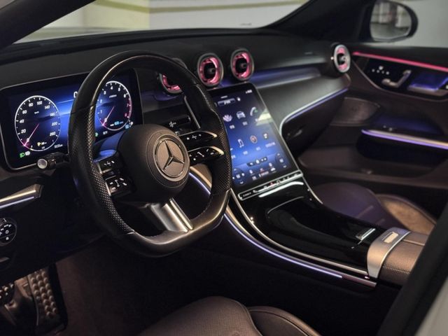 Mercedes-Benz/賓士   C-CLASS  C300  第2張相片