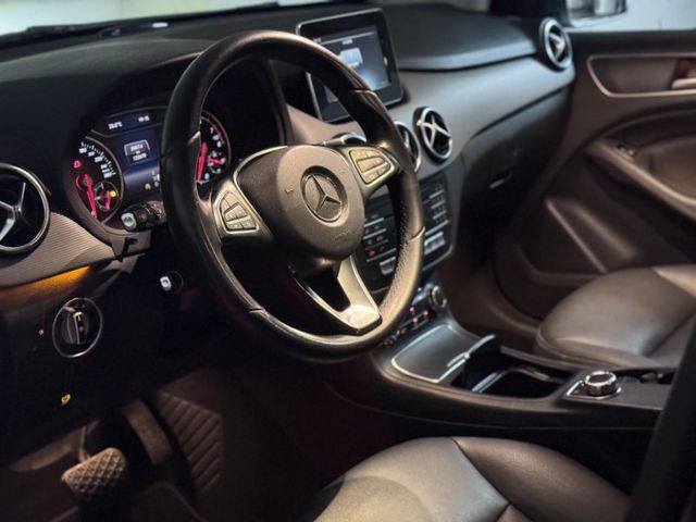 Mercedes-Benz/賓士   B-CLASS  B180 B180 車況  第2張相片