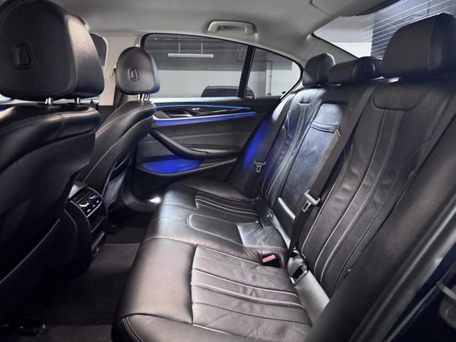 BMW/ 寶馬  5 SERIES  520d G30 520D 柴油   第3張相片