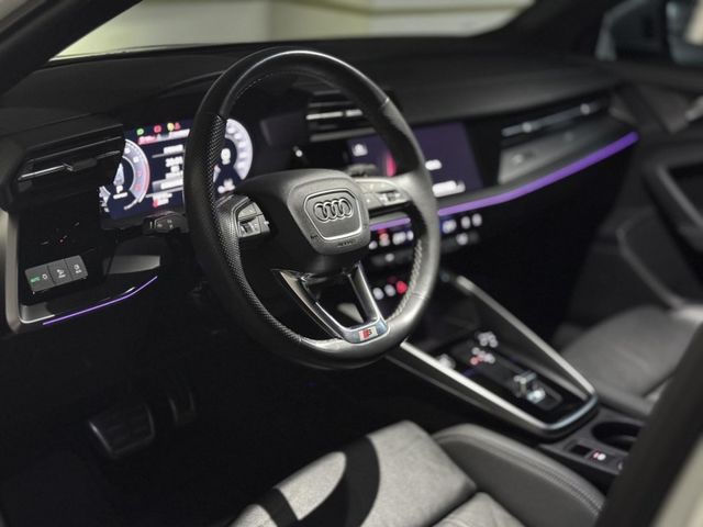 Audi  A3 A3 S-LINE  第2張相片