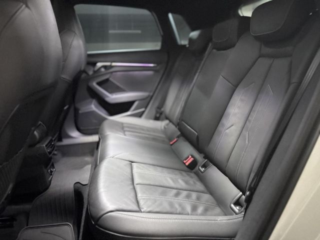 Audi  A3 A3 S-LINE  第5張相片
