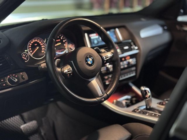 BMW/ 寶馬  X4 SERIES  X4 xDrive20i F26 X4 20i M SPORT 有跟車  第2張相片