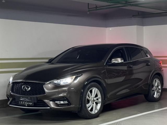 Infiniti  Q30 Q30 1.6風  第1張相片