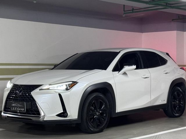 Lexus  UX250h UX250H 豪  第1張相片