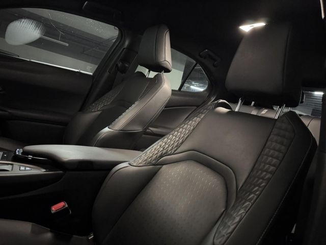 Lexus  UX250h UX250H 豪  第2張相片