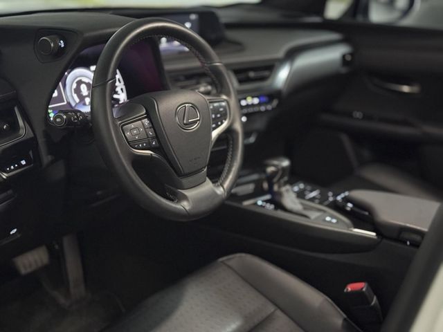 Lexus  UX250h UX250H 豪  第3張相片