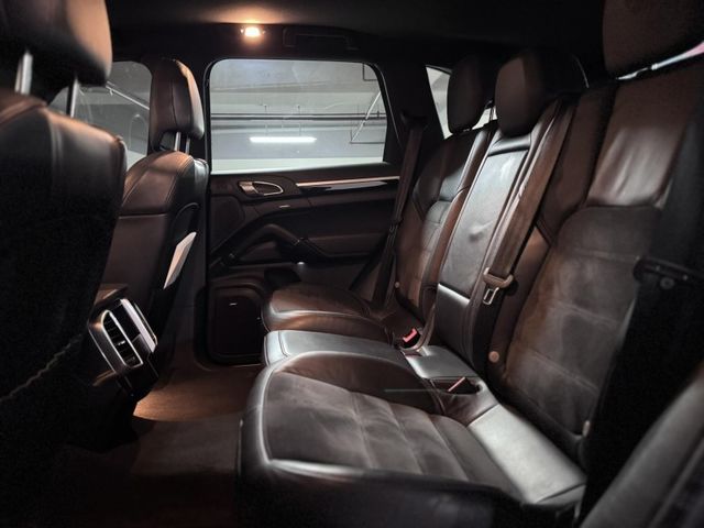 PORSCHE  Cayenne 凱安 柴油凱彥 CAYENNE DIES  第5張相片