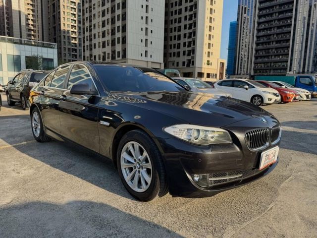 BMW/ 寶馬  5 SERIES  520i  第1張相片