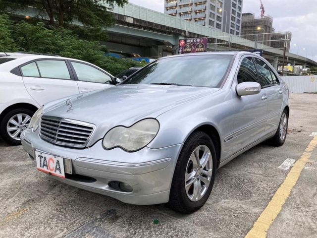 Mercedes-Benz/賓士   C-CLASS  C240  第2張相片