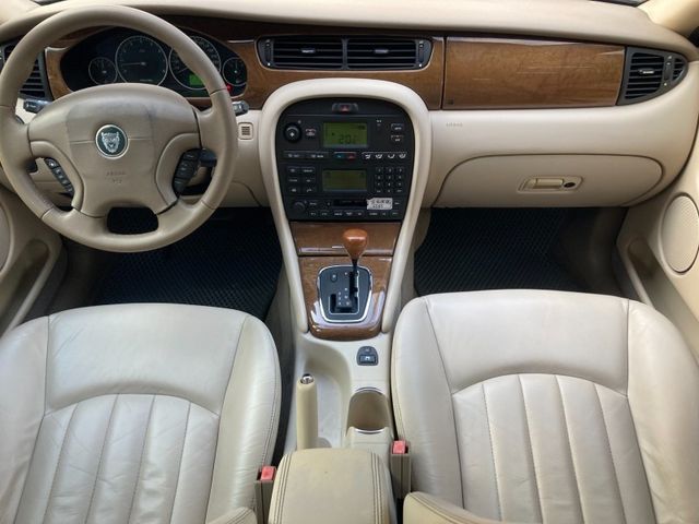 Jaguar  X-Type  第7張相片