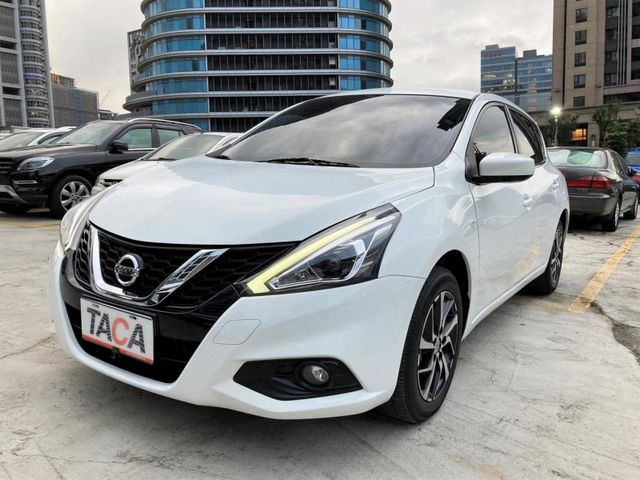 Nissan  Tiida  第2張相片