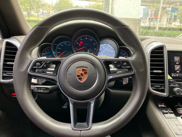 PORSCHE  Cayenne 凱安  第8張相片